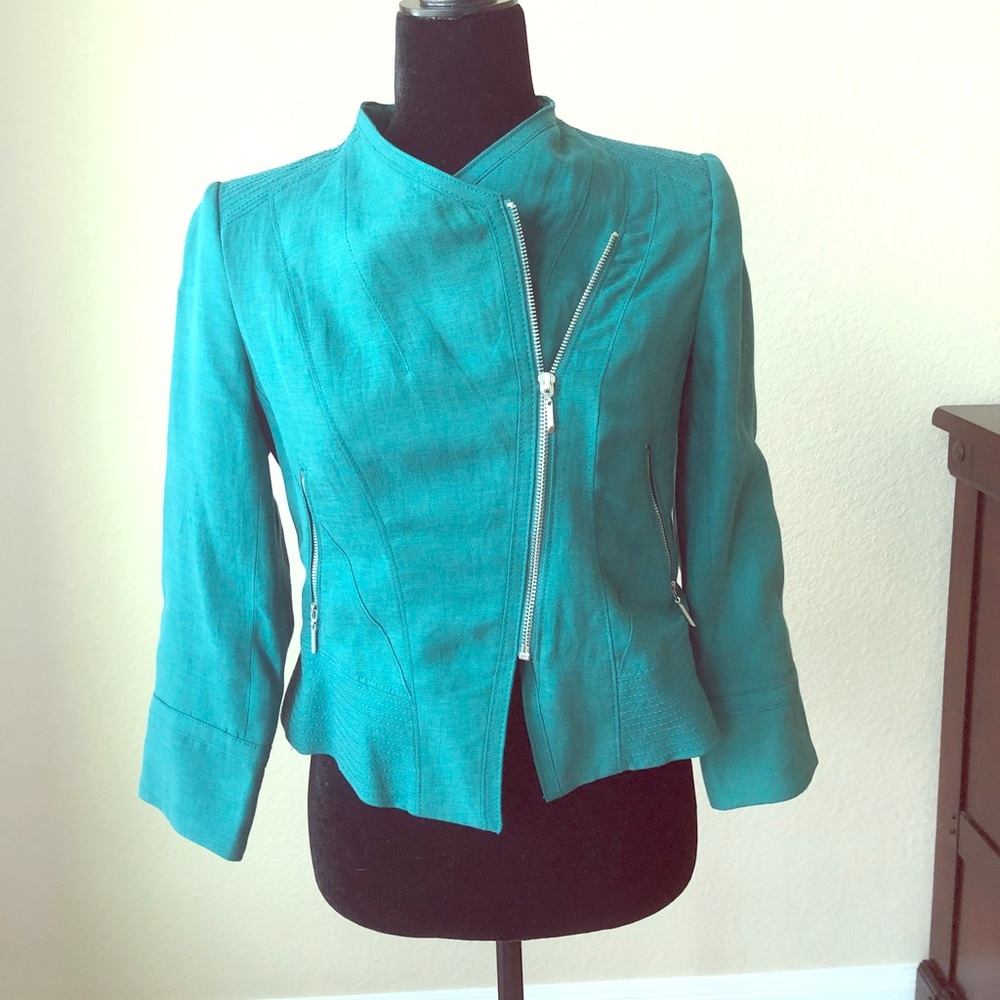 Excellent condition beautiful teal linen jacket